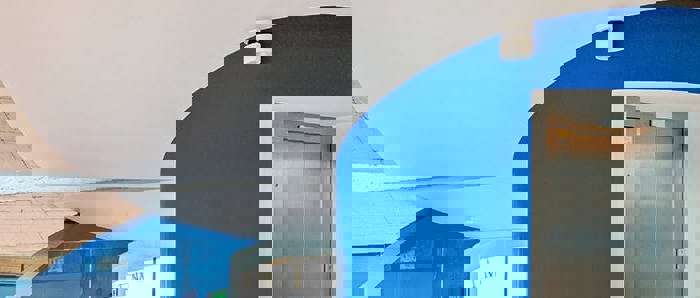 ZAKRIVENÉ DELIACE STENY A OBKLADY STIEN ZO SDK DOSIEK