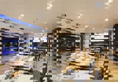 MONTÁŽ HALOGÉNOVÝCH SVIETIDIEL A LED OSVETLENIA V SADROKARTÓNOVÝCH DOSKÁCH